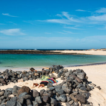 Playa de la Concha, Fuerteventura: Un Oasis de Tranquilidad y Belleza Natural