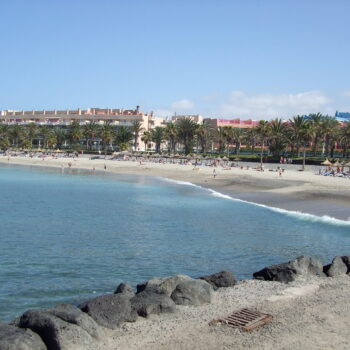 Guía Completa para Disfrutar Playa Las Américas en Tenerife