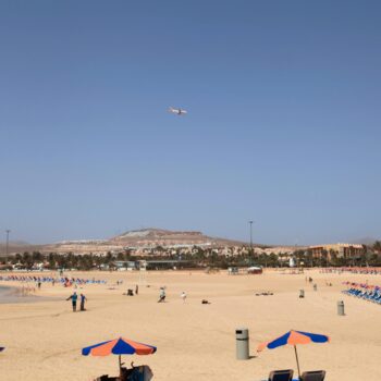 Playa del Castillo, Fuerteventura: Un Destino Turístico de Primera en Caleta de Fuste