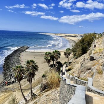 Playa del Inglés, Gran Canaria: Sol y Diversión en el Corazón de Maspalomas