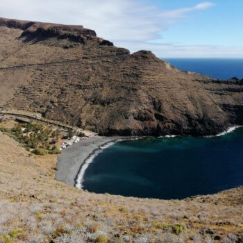 Puntallana, La Gomera: Un Santuario Natural y Espiritual